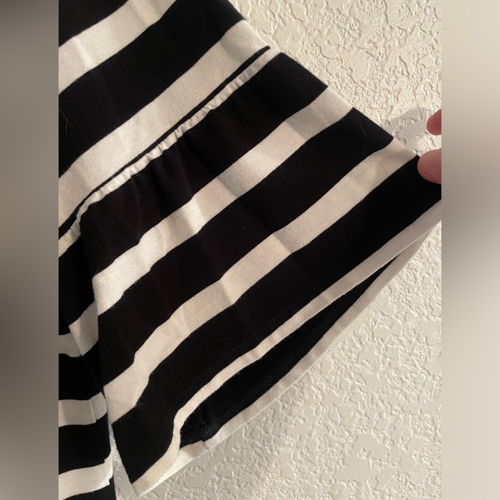 Talbots black and white striped shirt with flutter type sleeves size LP - Picture 3 of 4